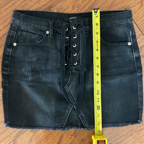 Forever 21 black jean tie up skirt.size medium - Picture 10 of 11